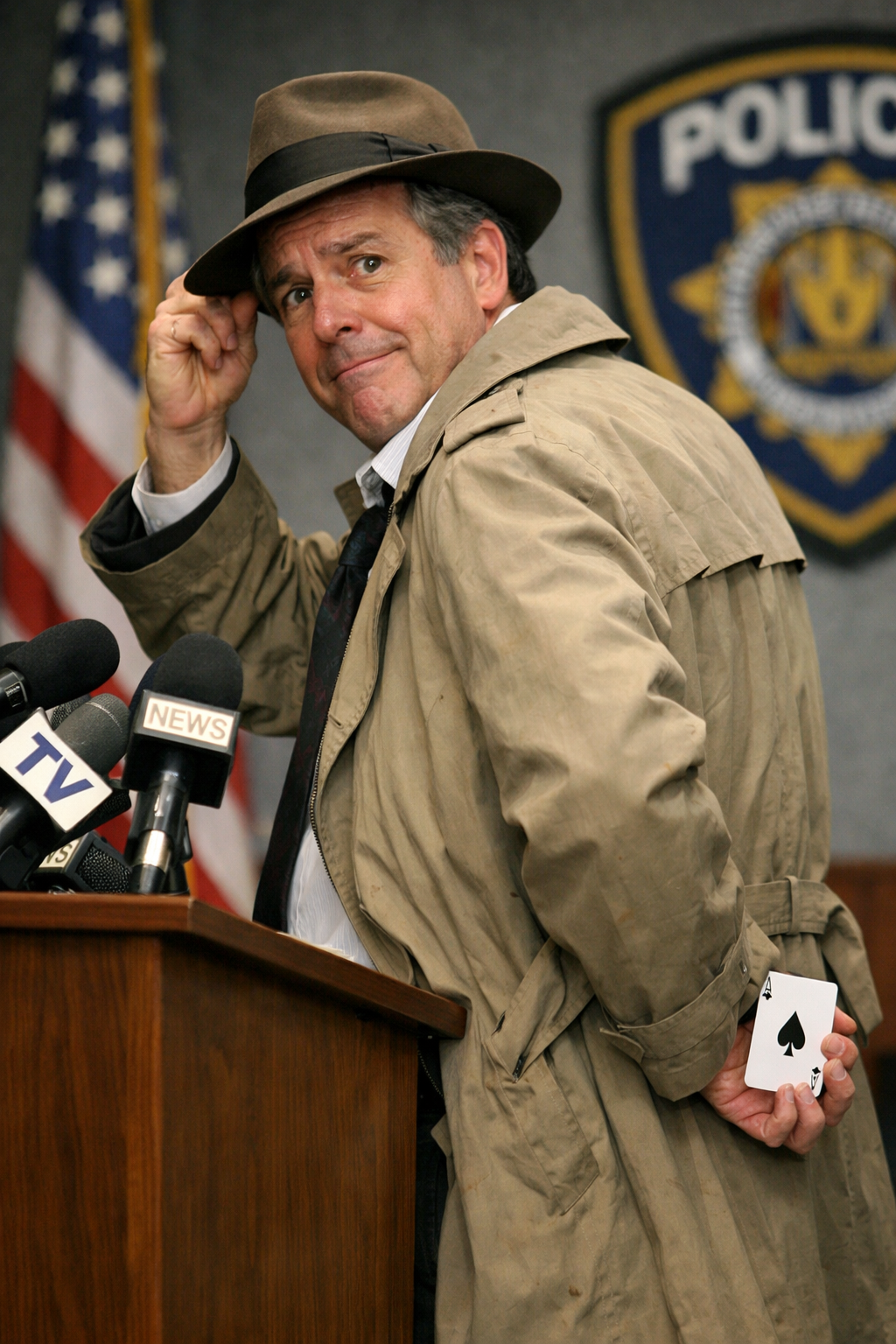 The Columbo Technique: Playing Dumb to Win Smart